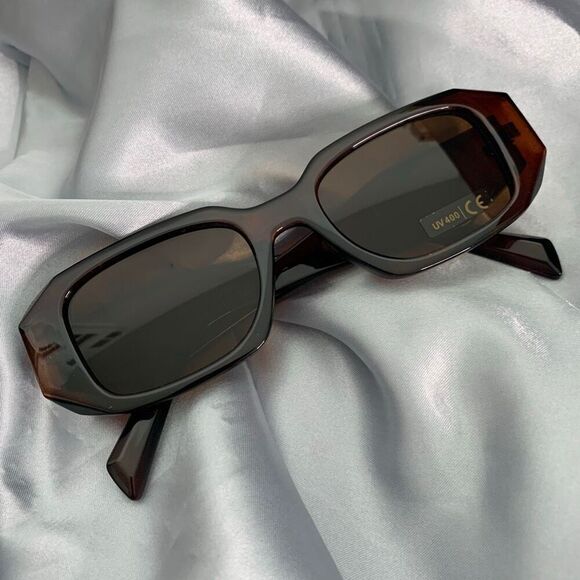 Van De Vort Sunglasses – Chunky Tortoise Rectangle Frame Dark Brown - Picture 2 of 9